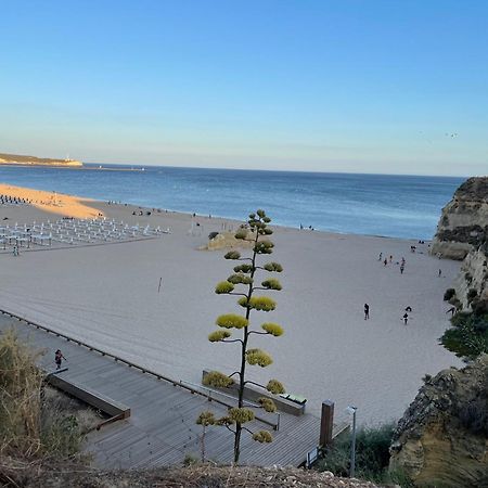 No More Snow, 300 M From The Beach, King Size Bed, Fast Wi-Fi Portimão Exteriör bild